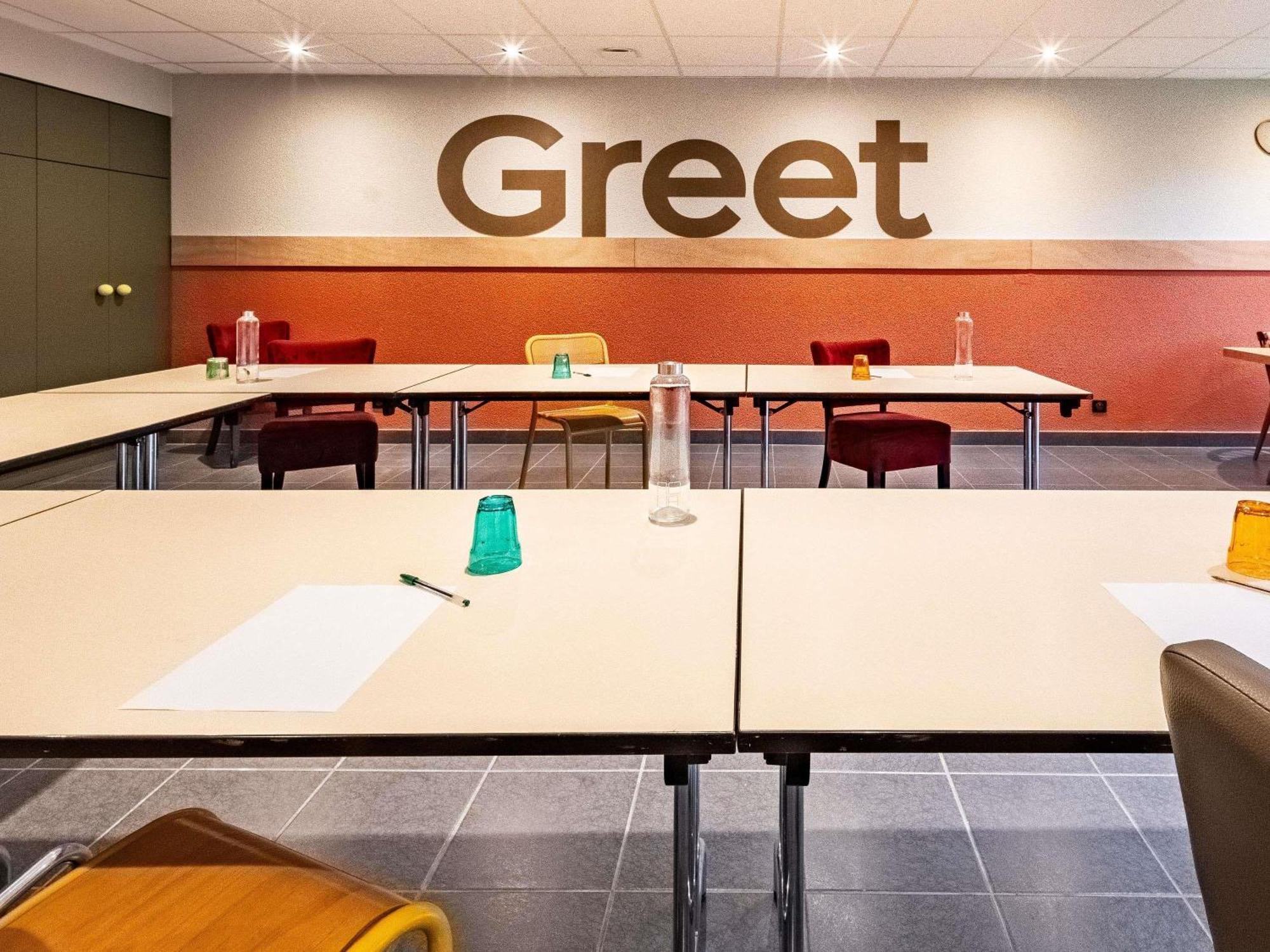 Greet Hotel Massieux Lyon Nord Eksteriør bilde