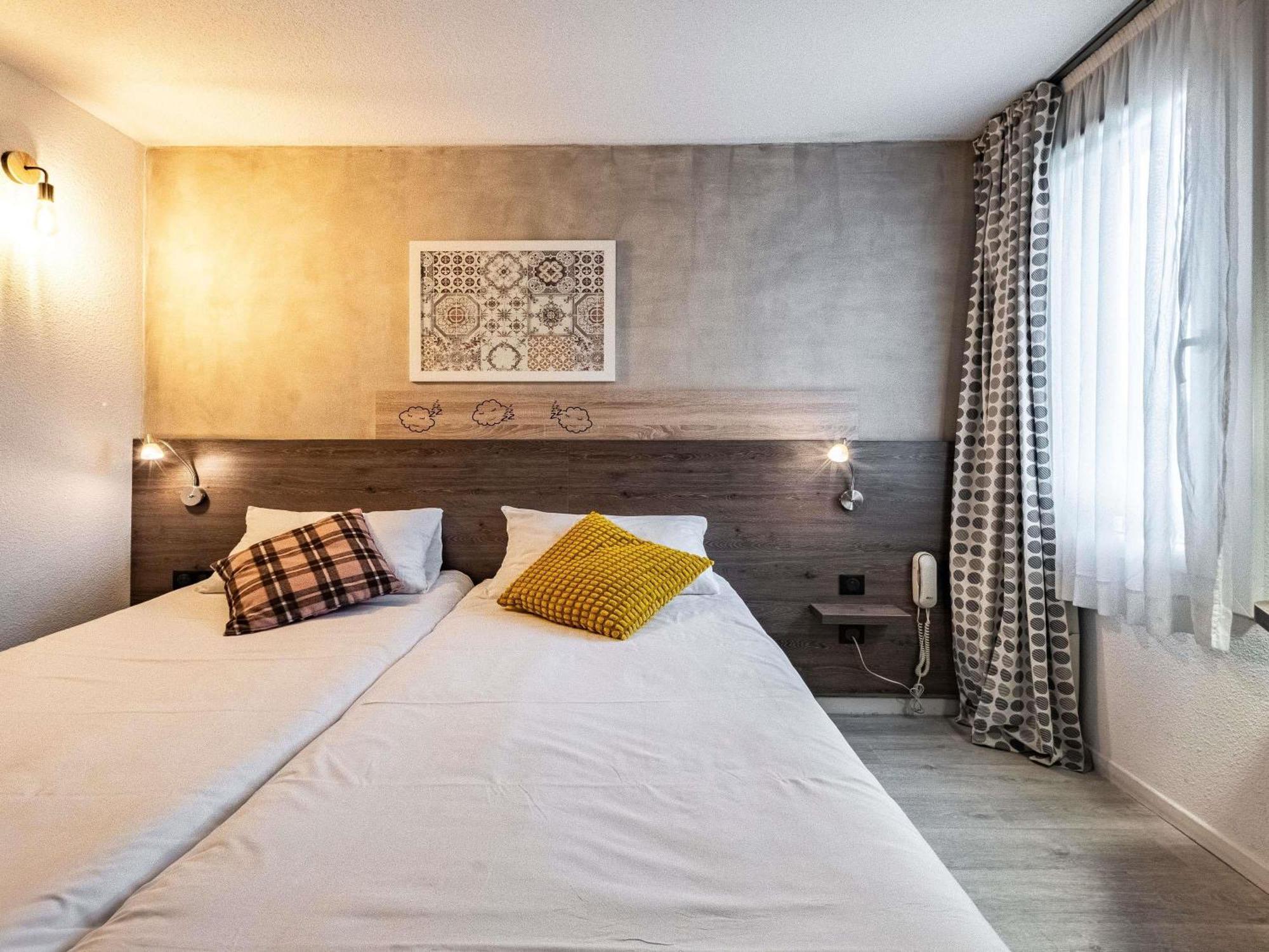 Greet Hotel Massieux Lyon Nord Eksteriør bilde