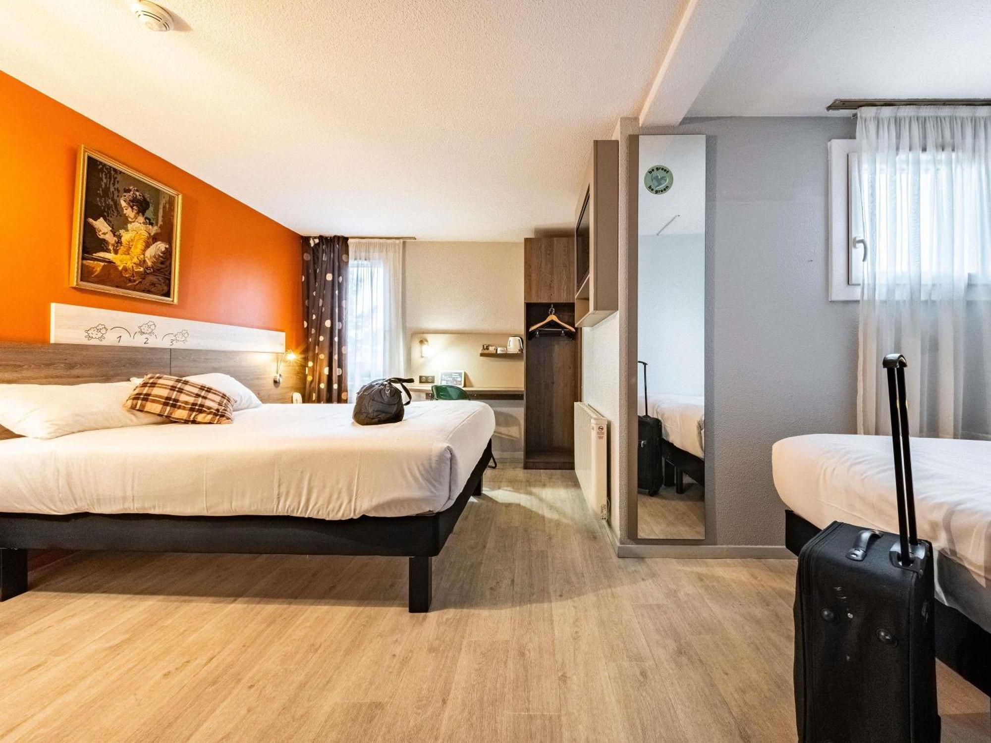 Greet Hotel Massieux Lyon Nord Eksteriør bilde