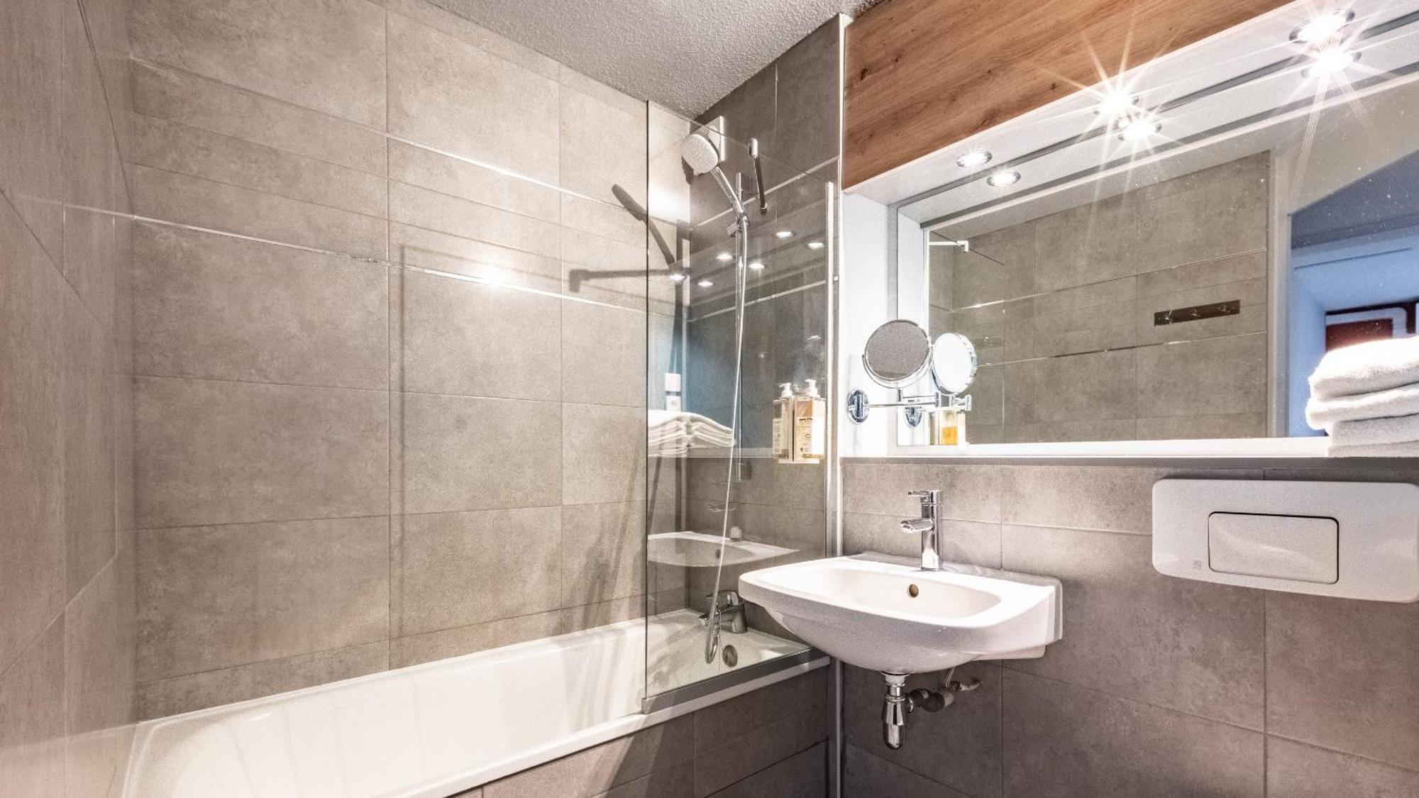 Greet Hotel Massieux Lyon Nord Eksteriør bilde
